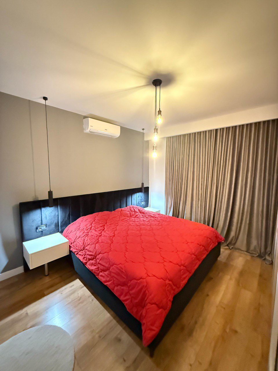 Apartament 1+1 per qera, te Komuna Parisit, Tirane.