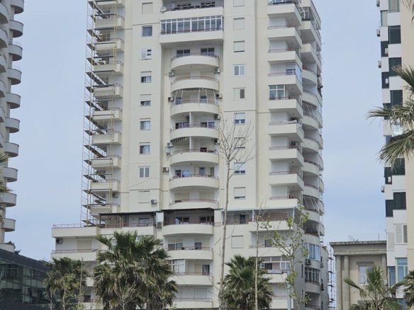 Apartament 3+1 per shitje, te Vollga, Durres.
