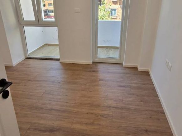 Apartament 2+1 per shitje, te rruga Kavajes, Tirane.