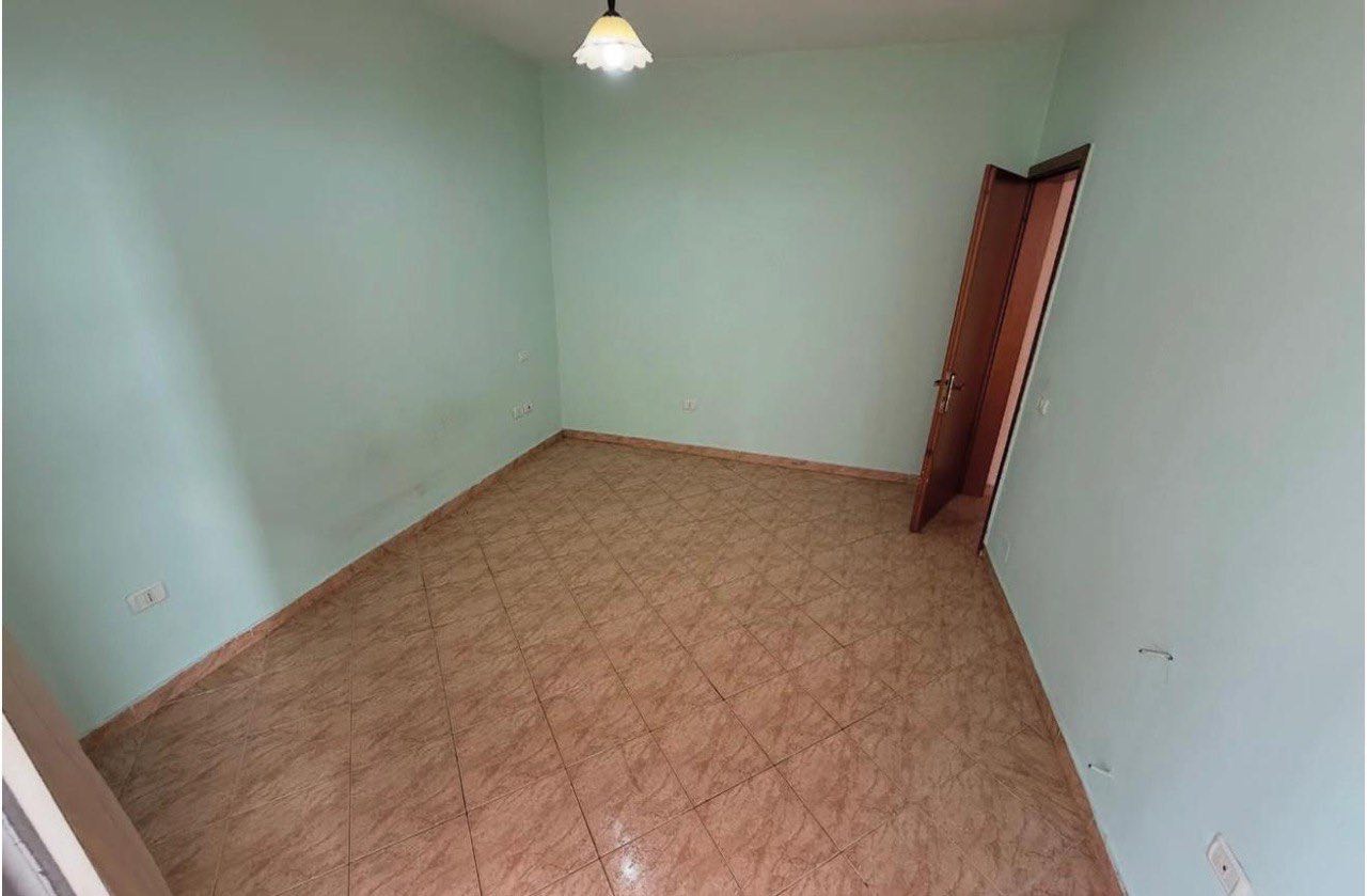 Apartament 1+1 per shitje, ne Plazh, Durres.