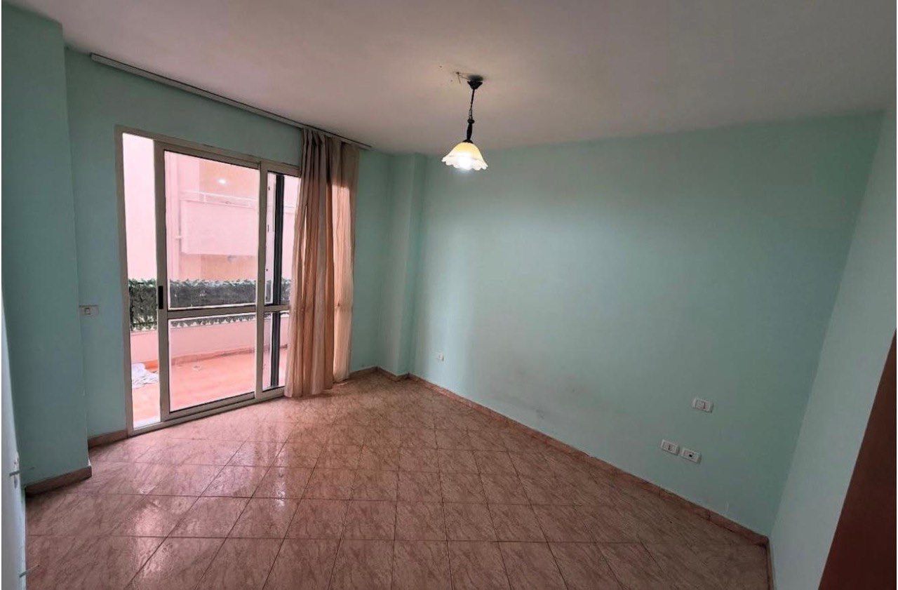 Apartament 1+1 per shitje, ne Plazh, Durres.
