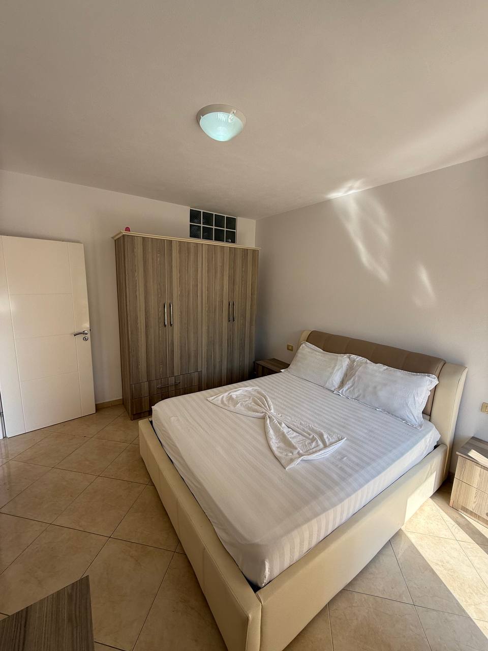 Apartament 1+1 per shitje, te Shkembi Kavajes, Durres.