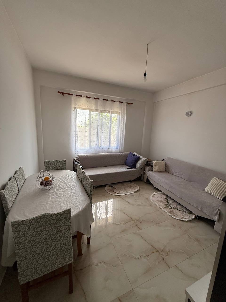 Vile 3-kate per shitje, ne Sallmone, Durres.