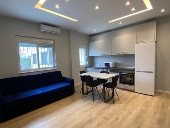 Apartament 1+1 per qera, te 21 Dhjetori, Tirane.