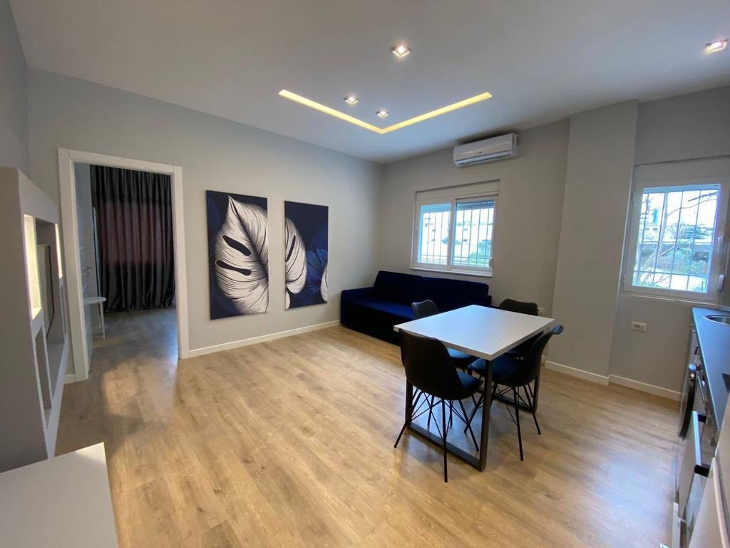 Apartament 1+1 per qera, te 21 Dhjetori, Tirane.