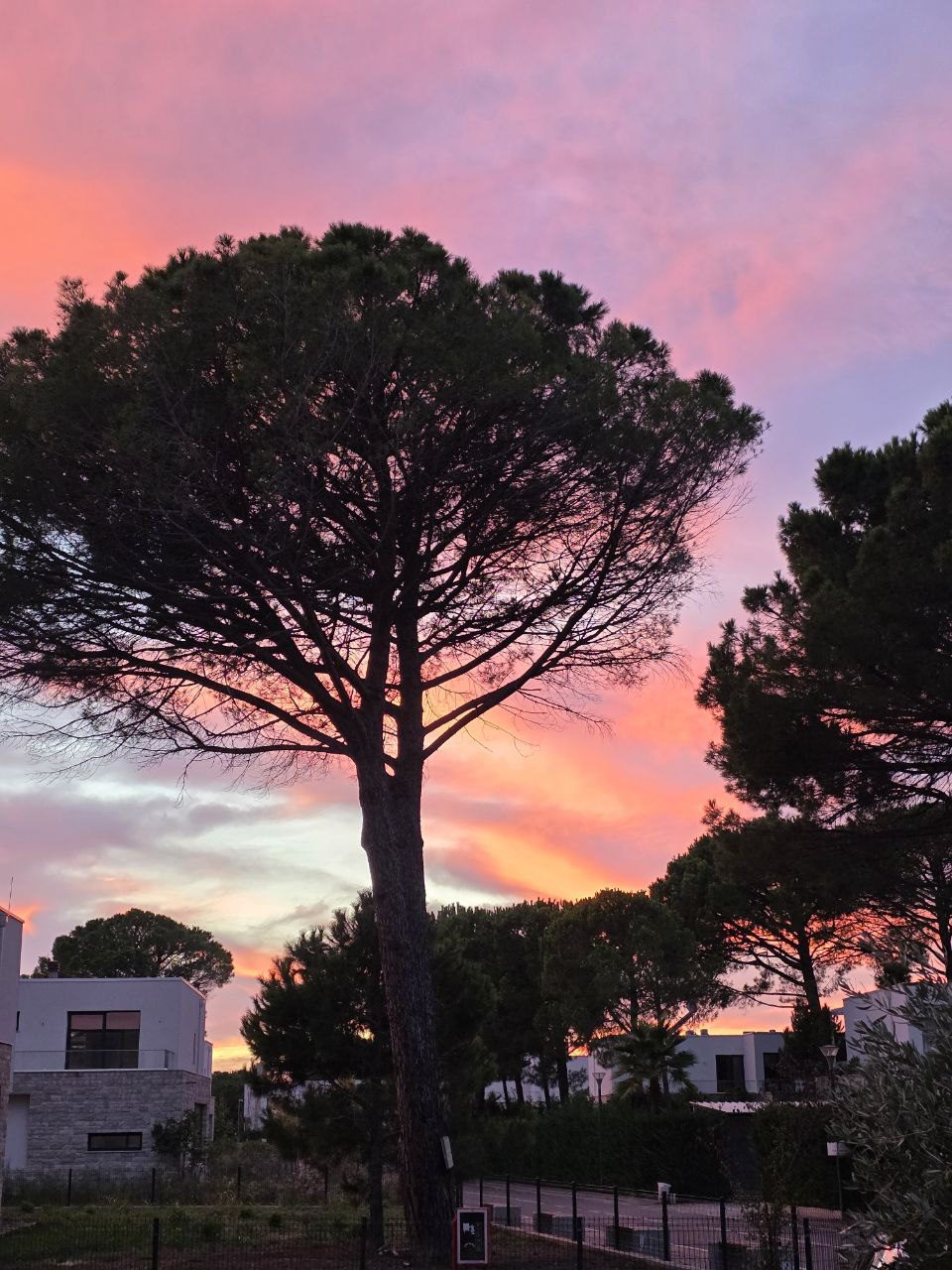 Vile dyshe me pishine per shitje, ne San Pietro Residence, Gjiri Lalezit, Durres.
