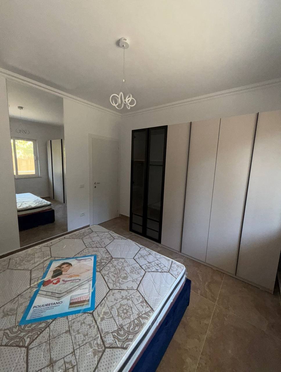 Apartament 1+1 me verande per shitje, Shkembi Kavajes, Durres.