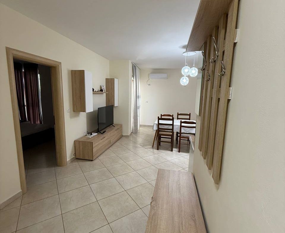 Apartament 1+1 per qera, te Currilat, Durres.