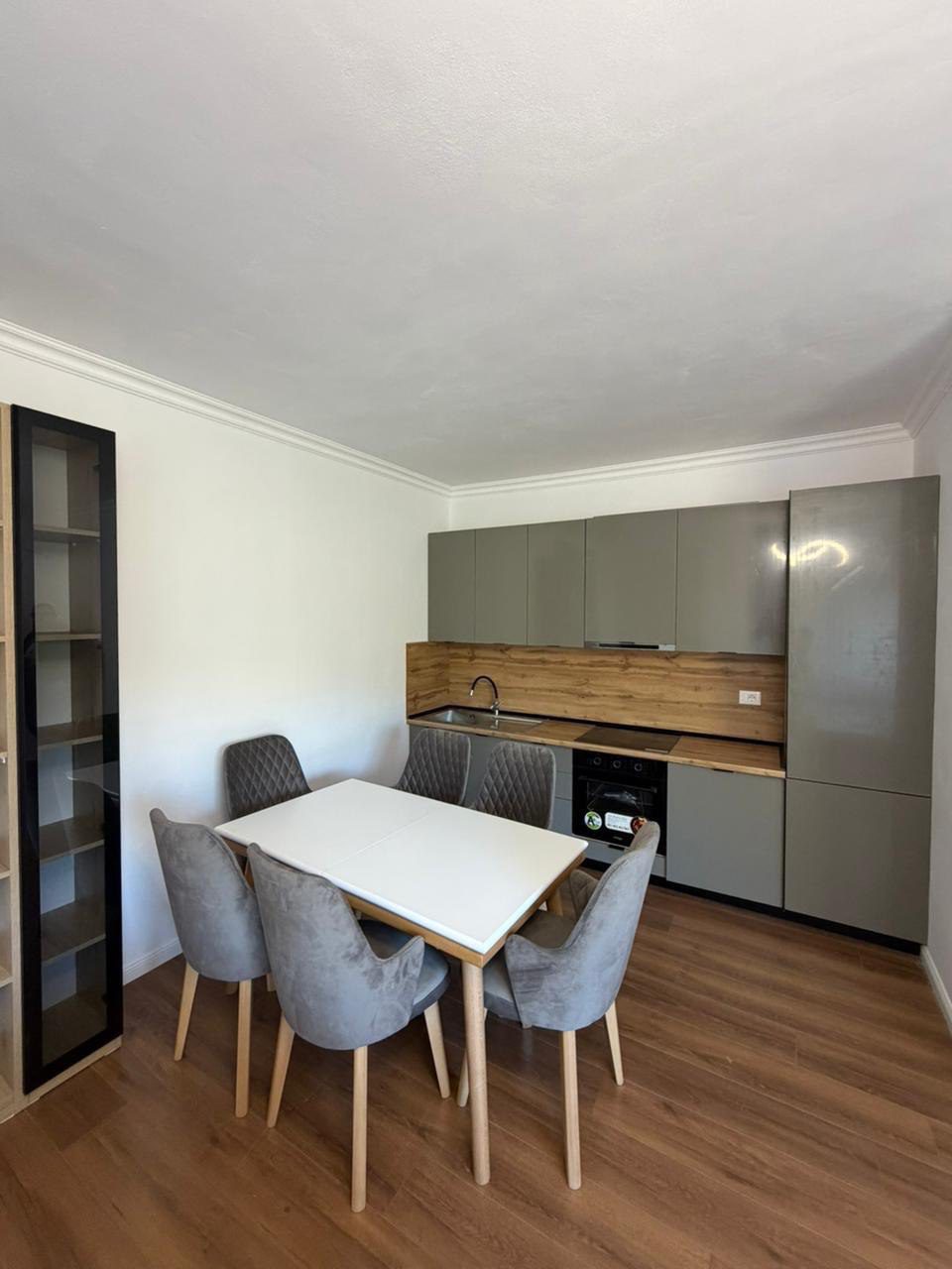 Apartament 2+1 per shitje, Shkembi i Kavajes, Durres.