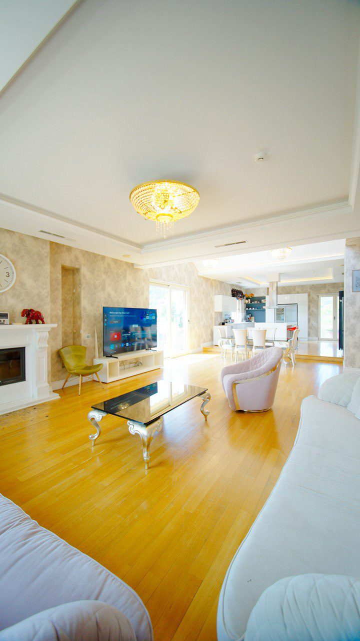 IMAGE 2025-10-30 11:40:22 Penthouse per shitje, ne Tirane.