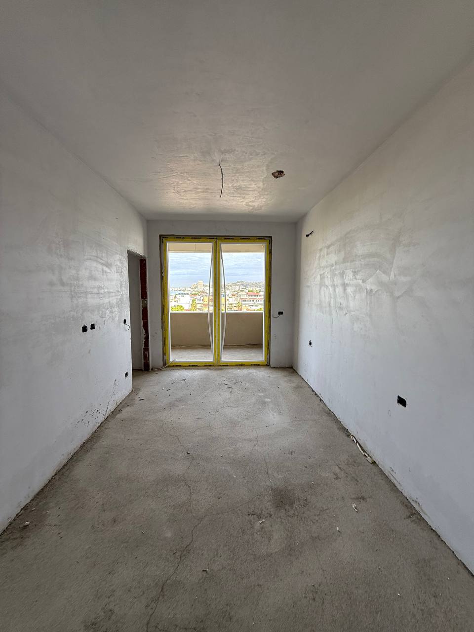 Apartament 1+1 per shitje, ne Golem, Durres.