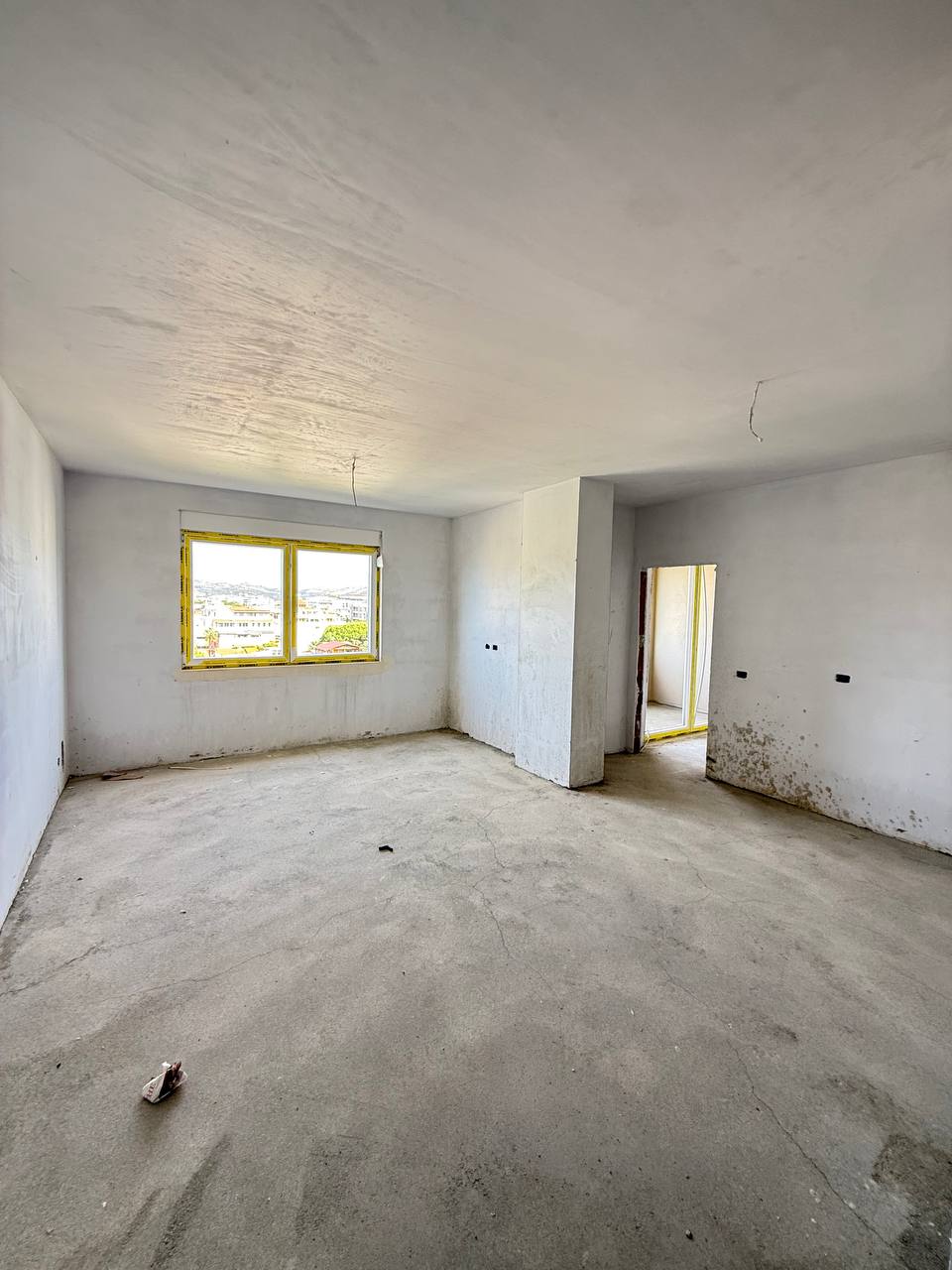 Apartament 1+1 per shitje, ne Golem, Durres.