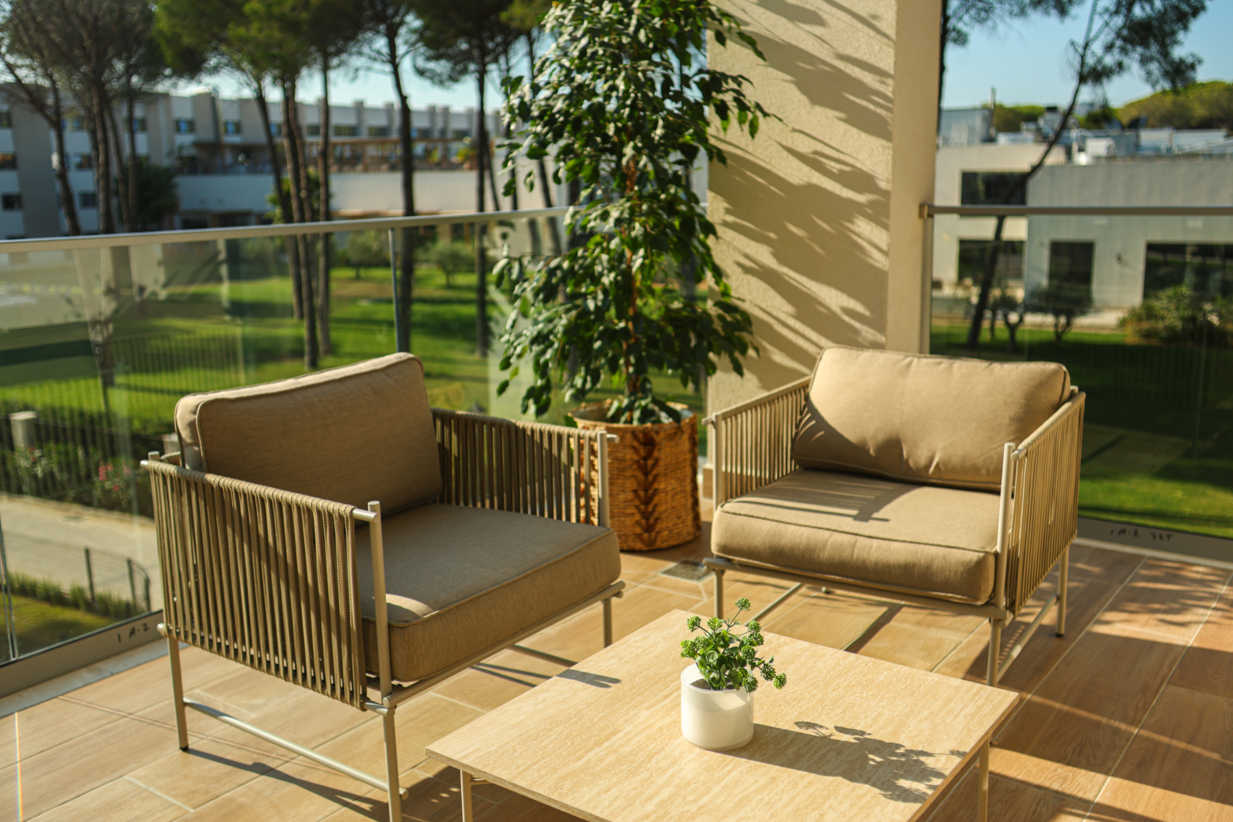 Super apartament 2+1 me parkim per qera, ne Gjirin e Lalezit, Durres.