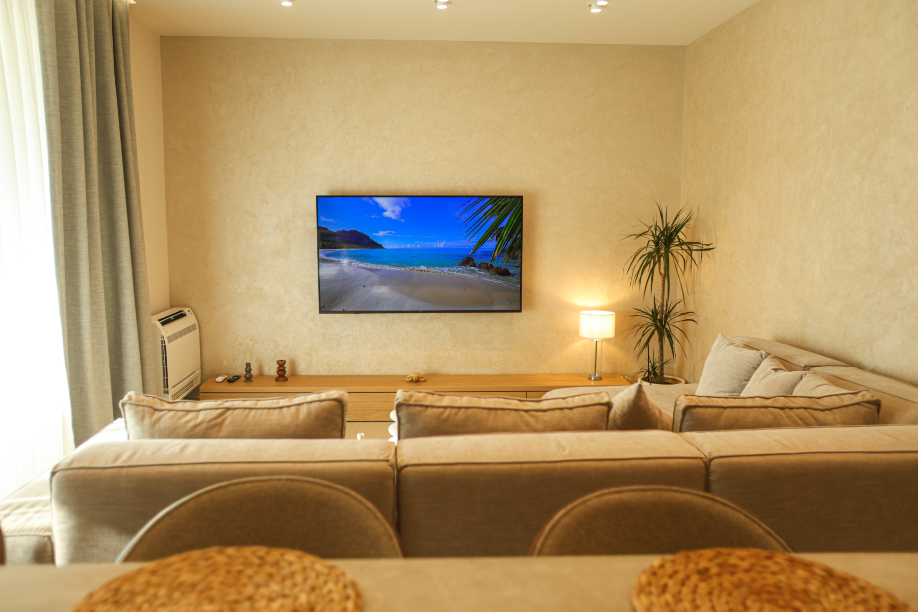 Super apartament 2+1 me parkim per qera, ne Gjirin e Lalezit, Durres.