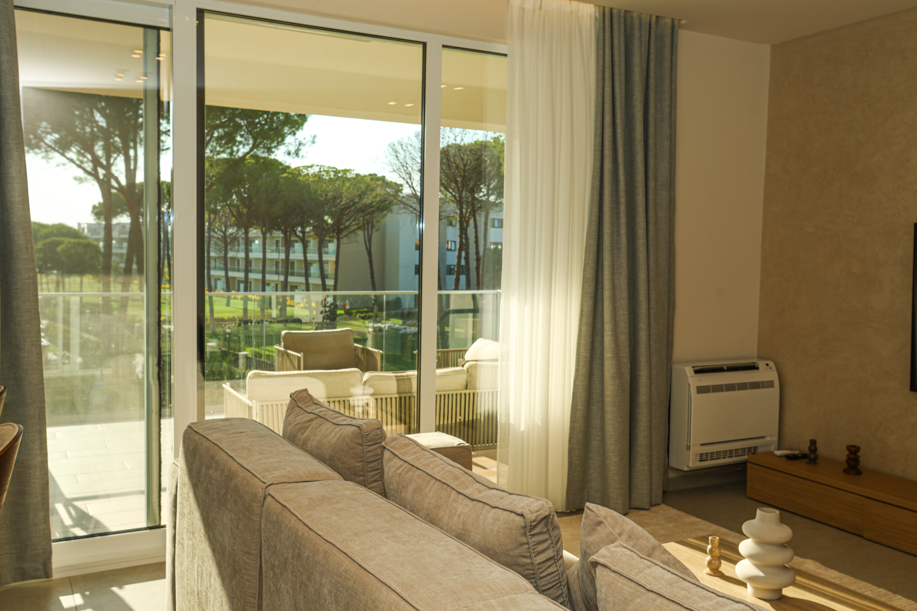 Super apartament 2+1 me parkim per qera, ne Gjirin e Lalezit, Durres.