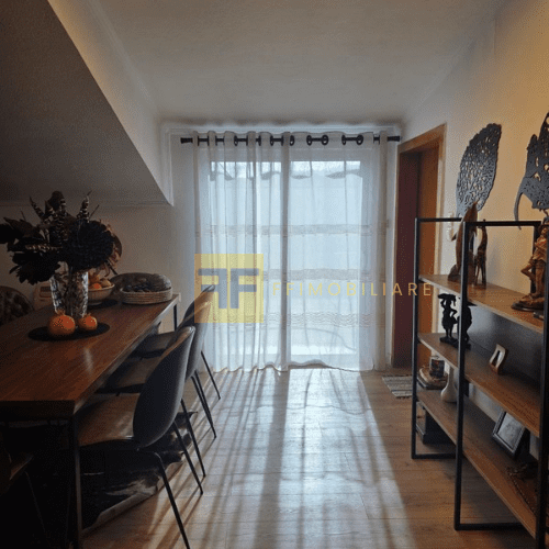 Penthouse 2+1+verandë për shitje, pranë fshatit Sos, Tiranë.