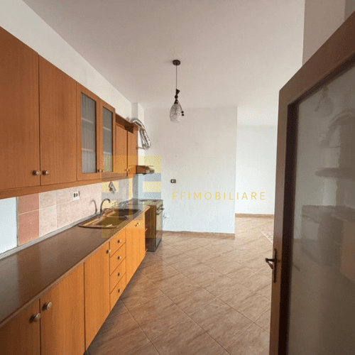 Apartament 2+1 ne shitje, Fier.