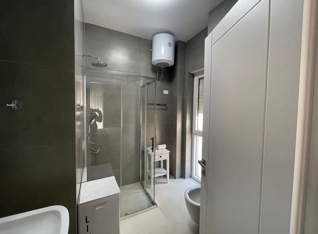 Apartament 3+1 për qera, Park Life Residence, Tiranë.