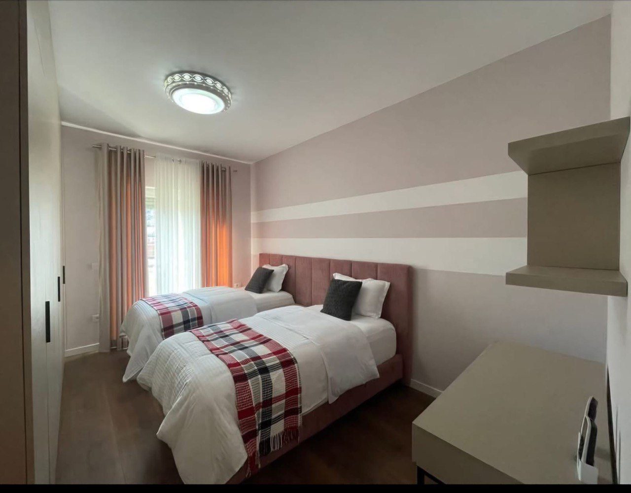 Apartament 3+1 për qera, Park Life Residence, Tiranë.