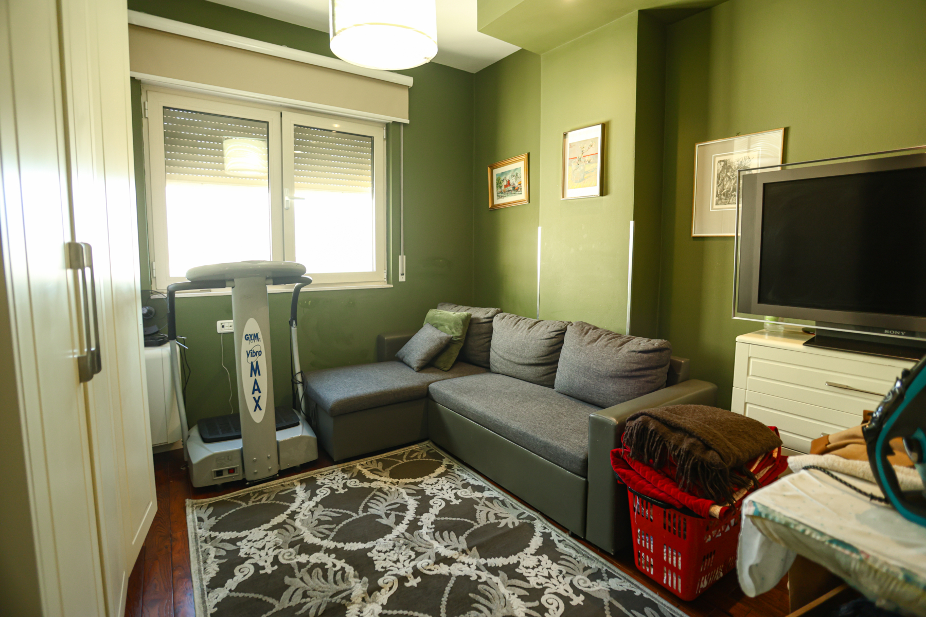 Ekskluzive! Apartament 5+1 për shitje, pranë Bulevardit Zogu I, Tiranë.