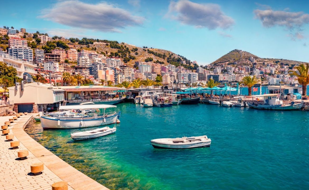 Hotel për shitje, në Sarandë.