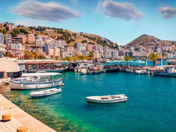 Hotel për shitje, në Sarandë.