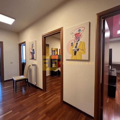 Apartament 3+1 për qera, te Galeria ETC, Tiranë.