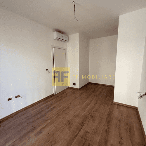 Apartament 1+1 për qera, te Zogu Zi, Tiranë.