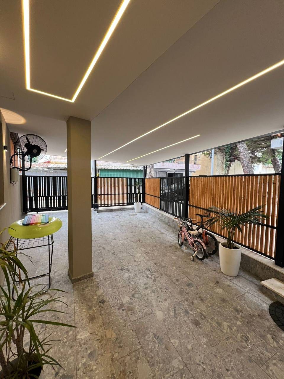 Apartament 1+1+verandë, pranë Hotel Epidam, Golem.