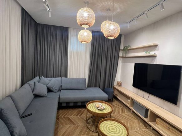 Apartament 1+1+verandë, pranë Hotel Epidam, Golem.