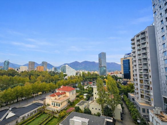 Ambient zyre per qera, ne Bllok, Tirane.