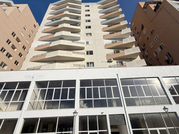 Apartament 2+1 për shitje, te Billa, Durrës.