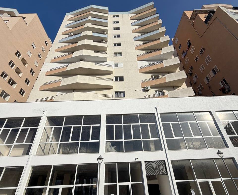 Apartament 2+1 për shitje, te Billa, Durrës.