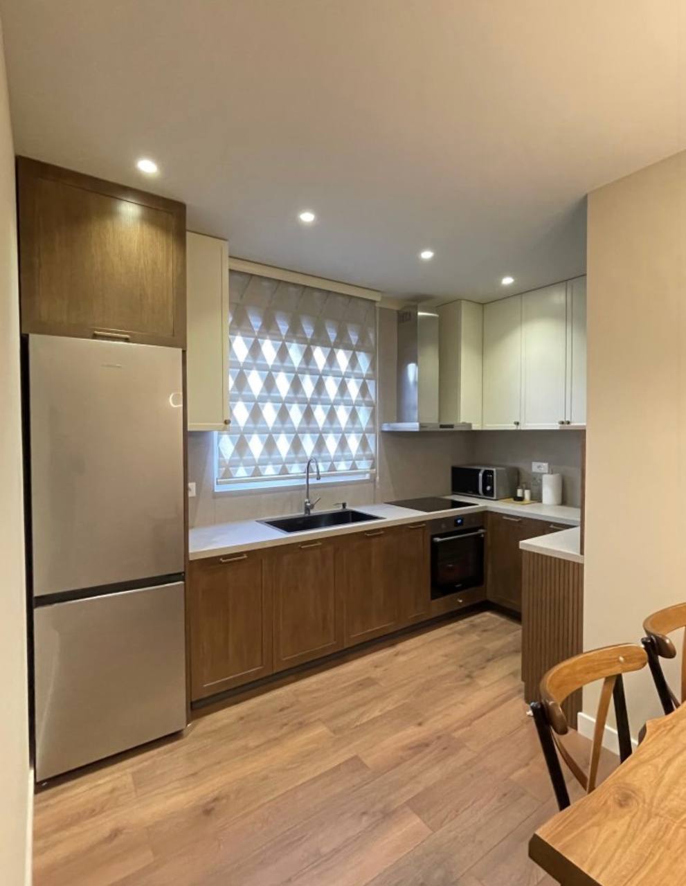Apartament 2+1 për qera, në Selitë, Tiranë.