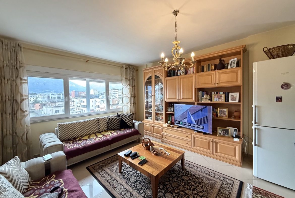 Apartament 1+1 për shitje, pranë Ambasadës Amerikane, Tiranë.