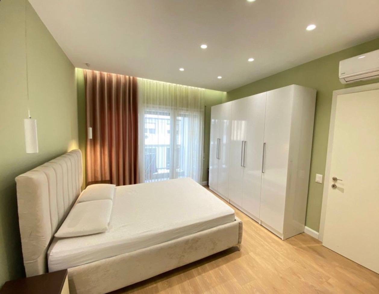 Apartament 2+1 me qera, rruga Dibrës, Tiranë.
