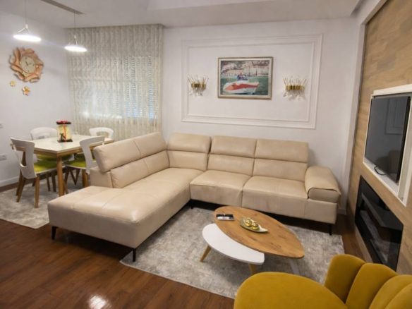 Apartament 2+1 për shitje, te Liqeni Thatë, Tiranë.