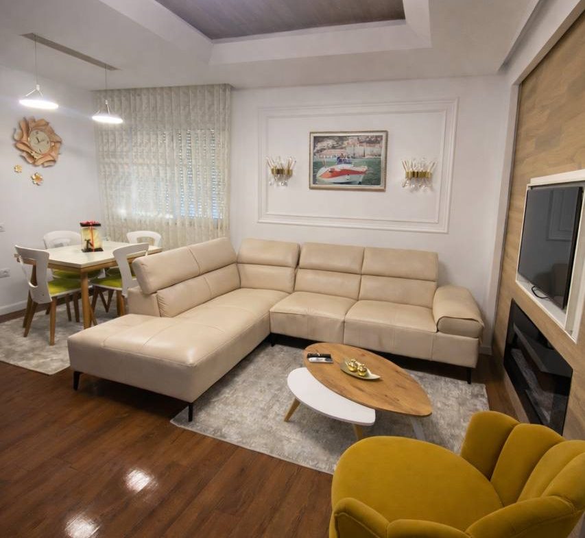 Apartament 2+1 për shitje, te Liqeni Thatë, Tiranë.