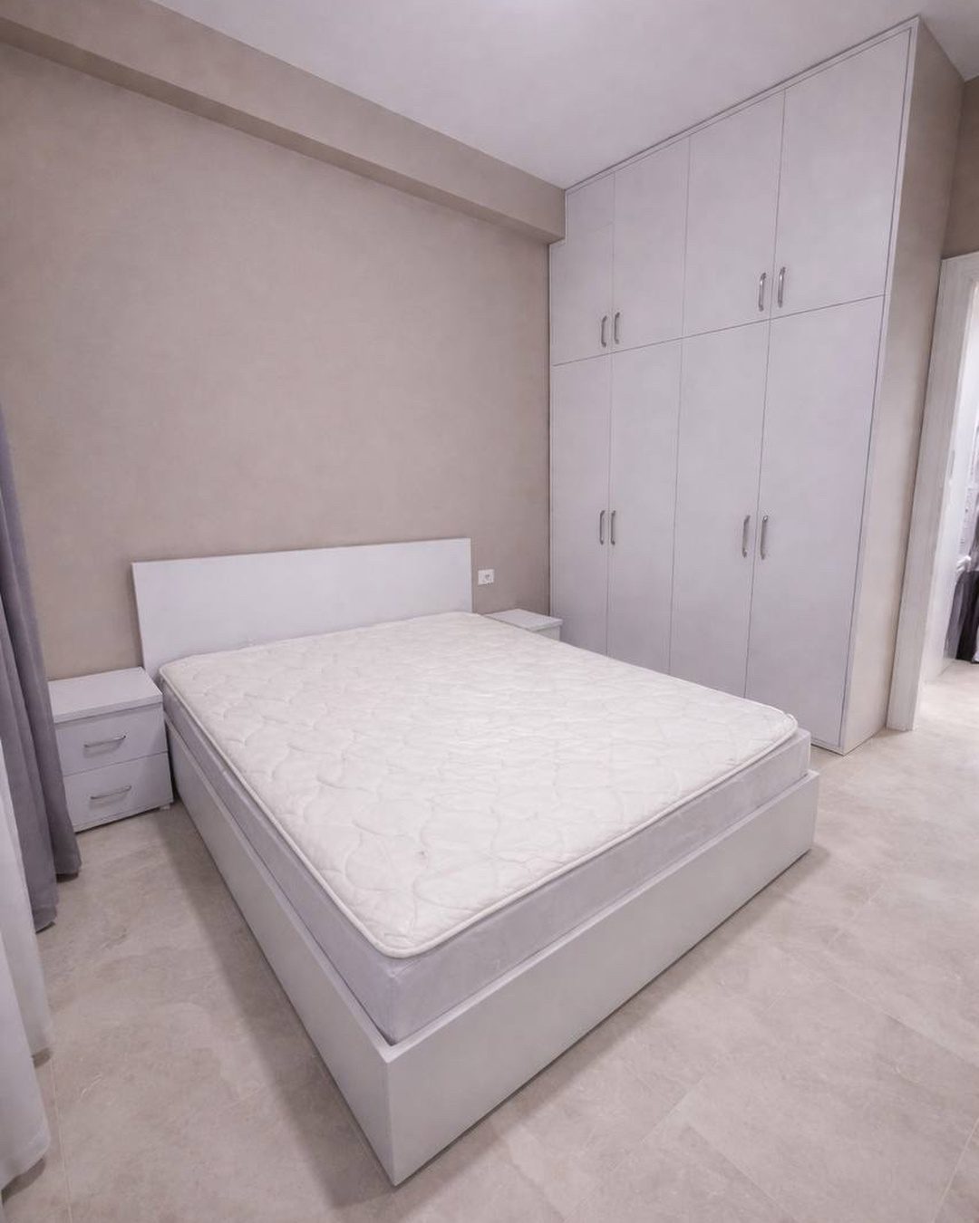 Apartament 1+1 për qera, përballë Birra Tirana, Tiranë