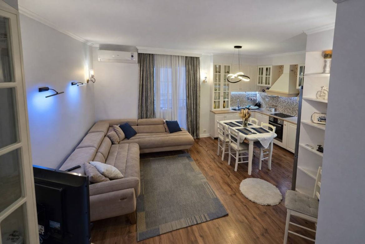 Apartament 3+1 me qera, pranë Kodrës së Diellit 1, Tiranë.