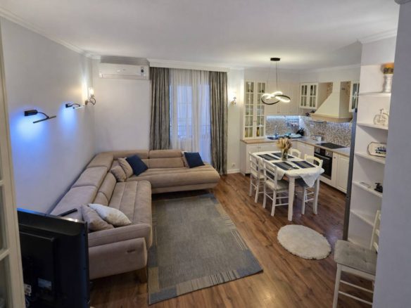 Apartament 3+1 me qera, pranë Kodrës së Diellit 1, Tiranë.