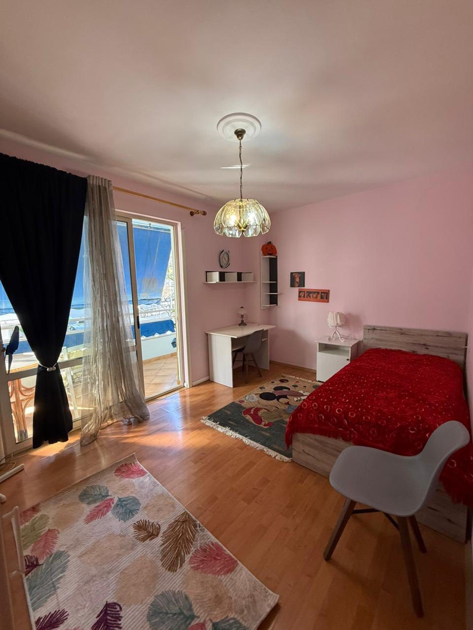 Apartament 2+1 me qera, pranë Fondacionit Eleonora, Tiranë.