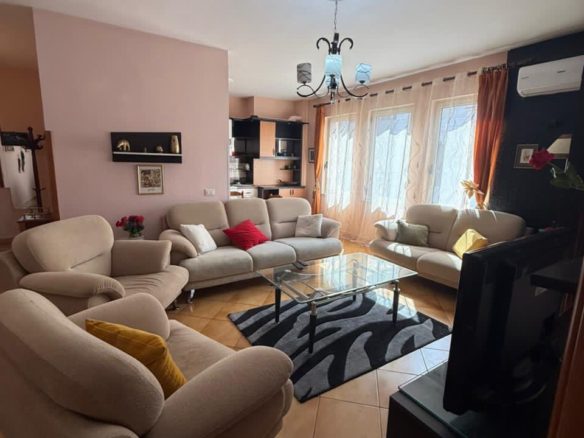 Apartament 2+1 me qera, pranë Fondacionit Eleonora, Tiranë.