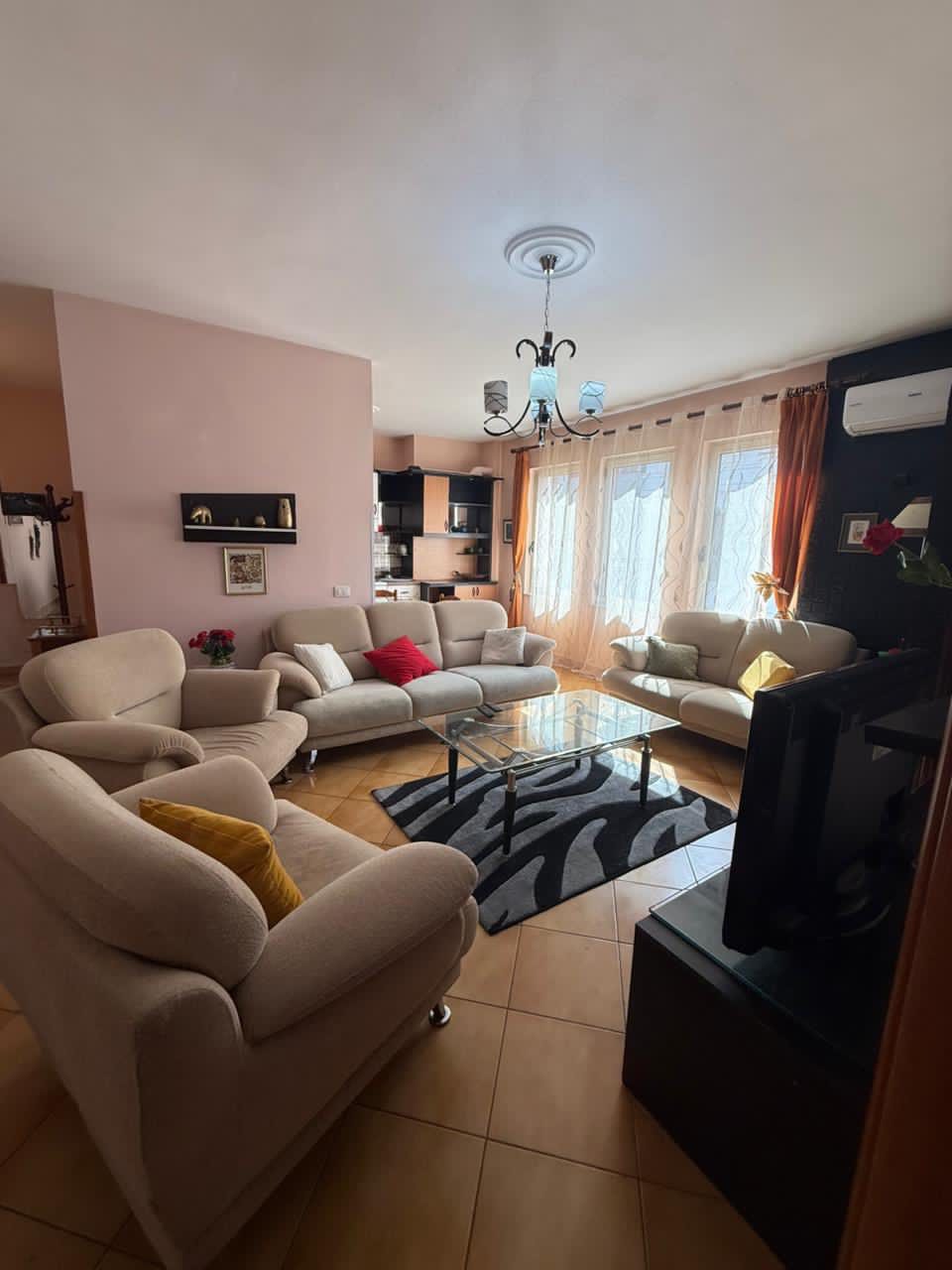 IMAGE 2026-03-11 17:47:19 Apartament 2+1 me qera, pranë Fondacionit Eleonora, Tiranë.