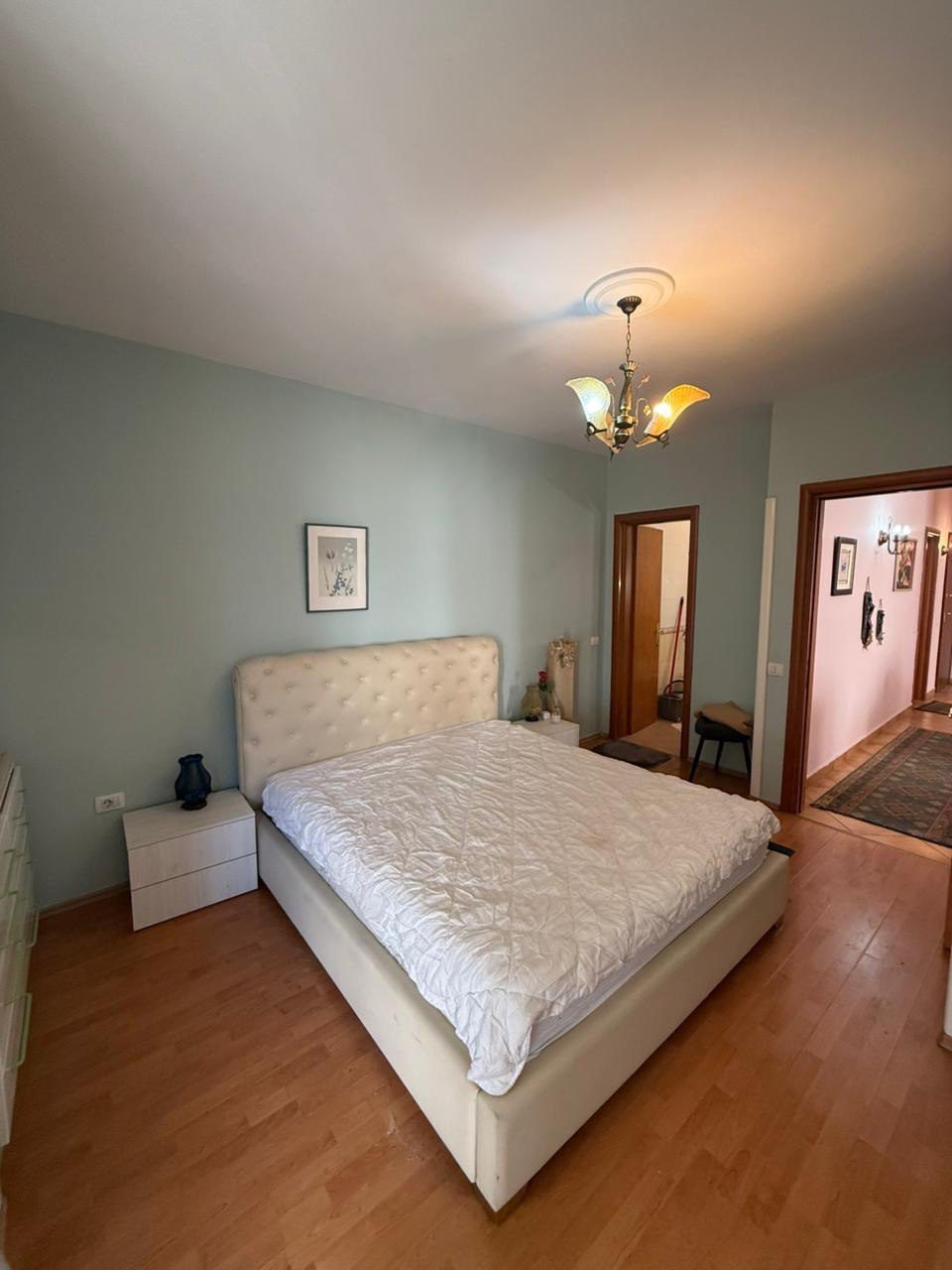Apartament 2+1 me qera, pranë Fondacionit Eleonora, Tiranë.