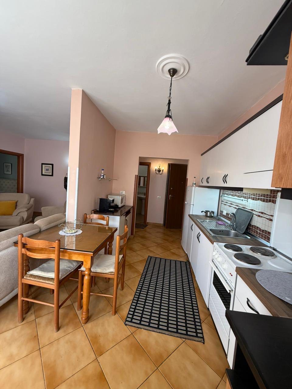 Apartament 2+1 me qera, pranë Fondacionit Eleonora, Tiranë.