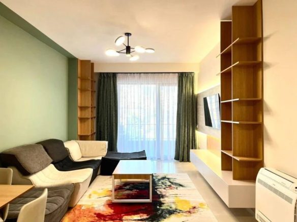Apartament 1+1 për qera, në Myslym Shyri, Tiranë.