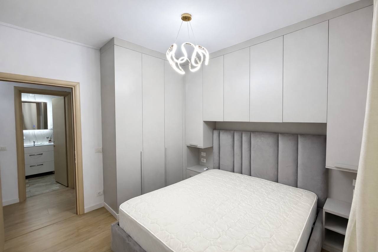 Apartament 2+1 për qera, pranë Kopshtit Zoologjik, Tiranë.
