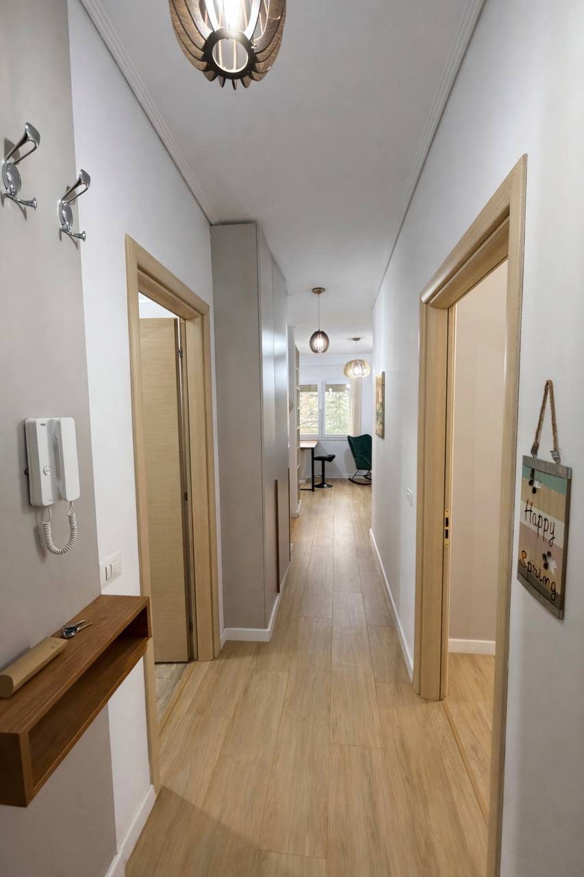Apartament 2+1 për qera, pranë Kopshtit Zoologjik, Tiranë.