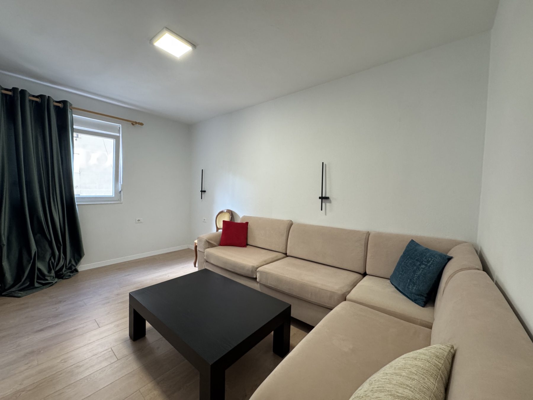 Apartament 1+1 për qera, pranë Lion Residence, Tiranë.